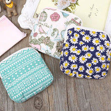 Учитај слику у прегледач галерије, Женске девојке са патент затварачем торбица за слатке карикатуре, држач за салвете, торба за пешкире