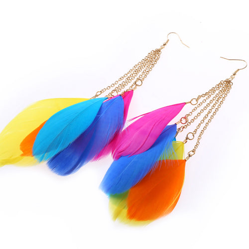 Pendientes largos con forma de pluma hechos a mano de Color de contraste bohemio para mujer