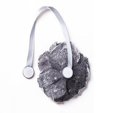 Load image into Gallery viewer, Flower Shape Window Curtain Tieback Magnetic Buckle Drape Holdback Home Decor
