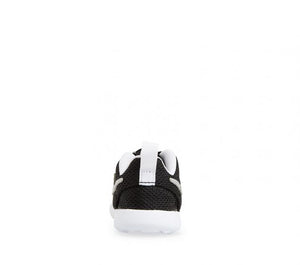 NIKE | NIÑO ROSHE UNO