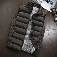 Cargar imagen en el visor de la galería, Ropa de marca, chaleco, chaqueta para hombre, nueva chaqueta cálida sin mangas de otoño, chaleco informal de invierno para hombre, chaleco de talla grande para hombre
