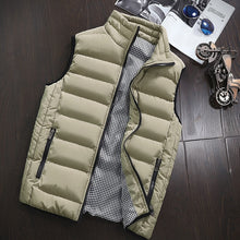 Cargar imagen en el visor de la galería, Ropa de marca, chaleco, chaqueta para hombre, nueva chaqueta cálida sin mangas de otoño, chaleco informal de invierno para hombre, chaleco de talla grande para hombre
